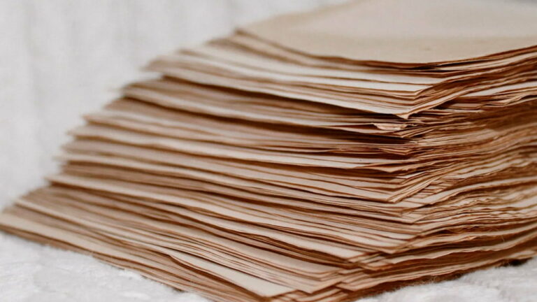 ¿De qué está hecho el papel y cómo se fabrica? 30 tipos de papel